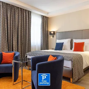 Silver Crown & Residence, Palace Quarter 3* بودابست